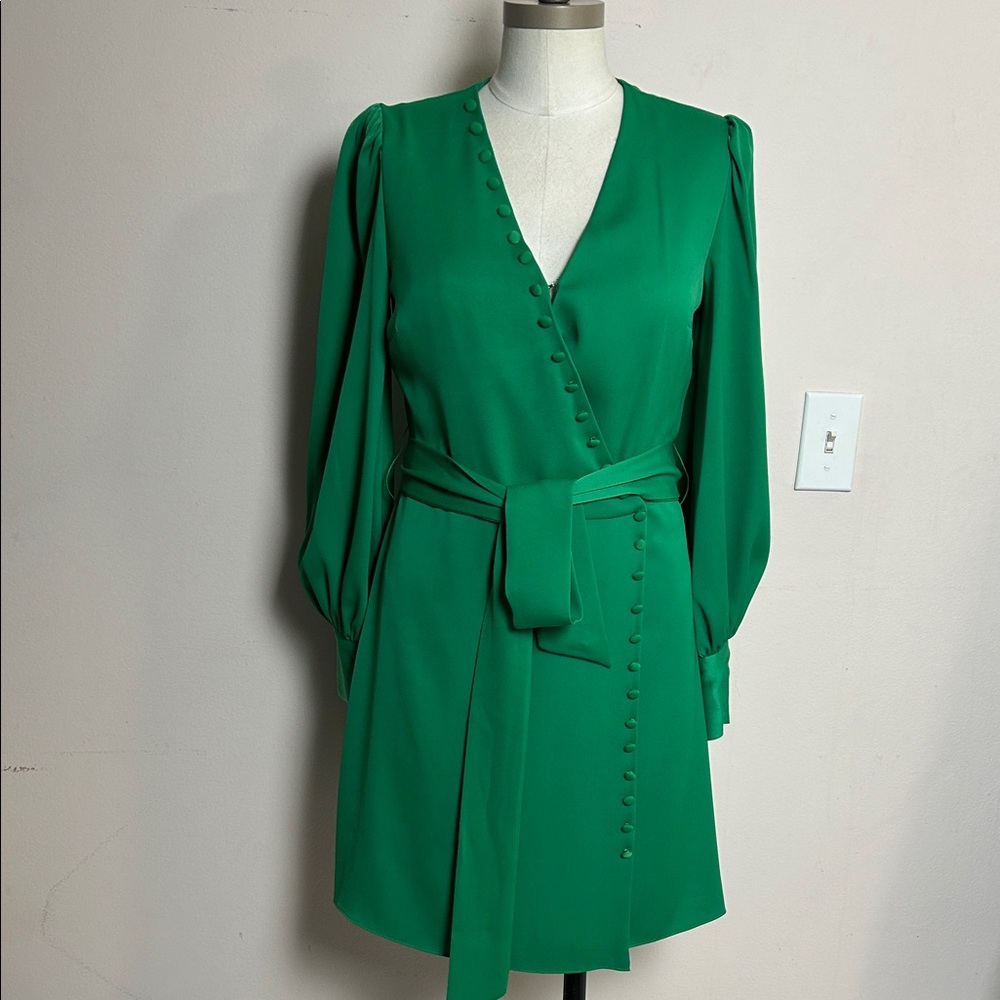 Alexia Admor Satin Green Mini Wrap Dress with Cloth Button front size 4